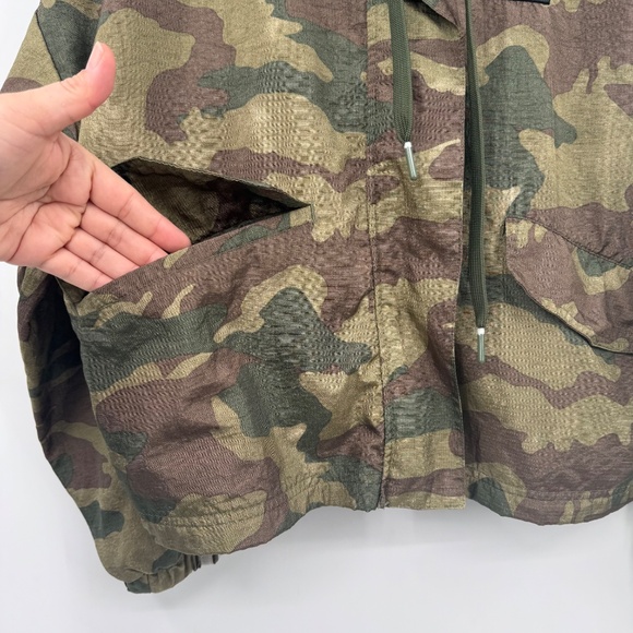 Adidas Jacket Women XS Camo Windbreaker Cropped Hooded Oversized Lightweight - Picture 4 of 15